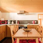 Rouge Coeur Apartment