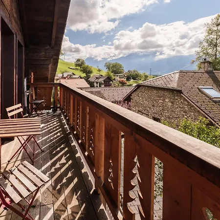 Rouge Coeur Apartment